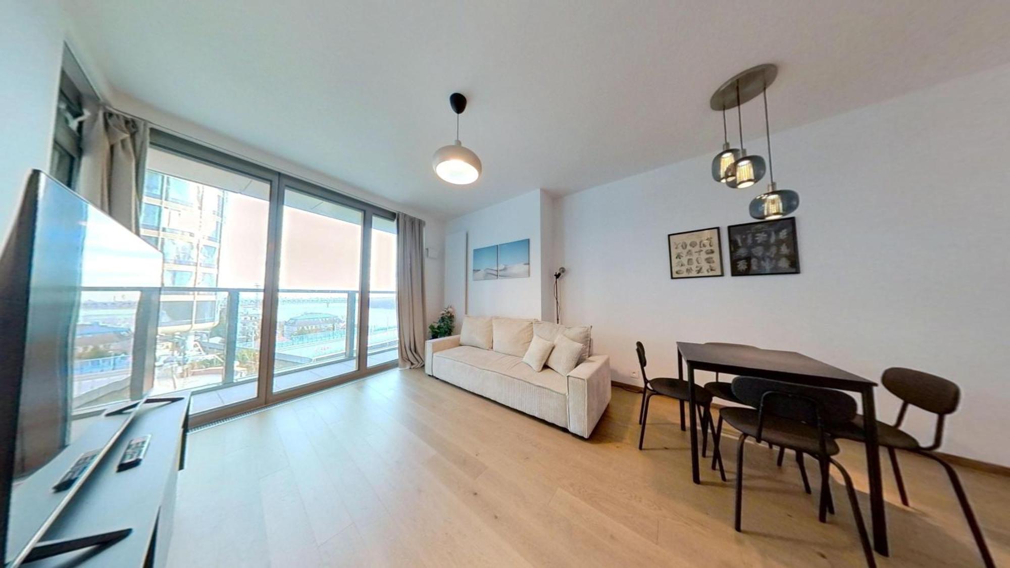 The First Skyscraper In Slovakia Apartment Bratislava Luaran gambar